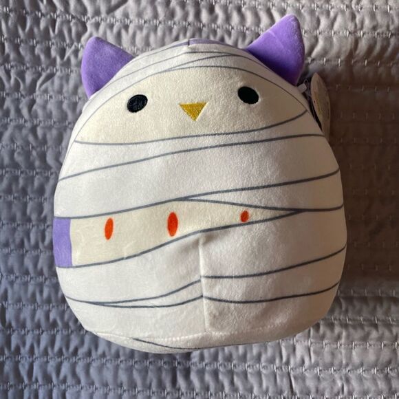 Halloween Squishmallow Holly the mommy 8” - Picture 4 of 7
